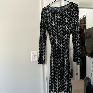 Banana Republic black dress, NWT, long sleeve with belt, medium